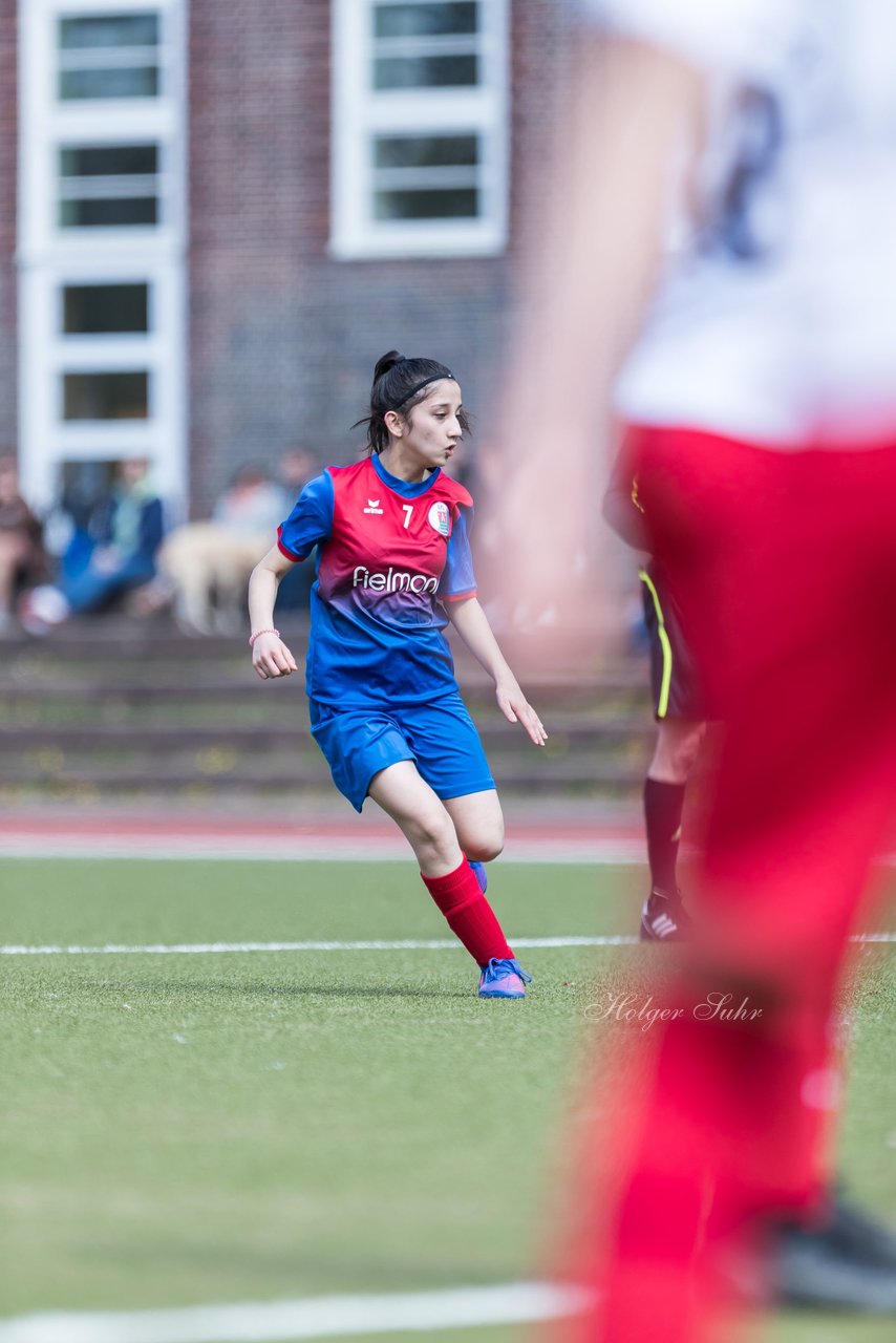 Bild 171 - wCJ Walddoerfer 2 - VfL Pinneberg 2 : Ergebnis: 7:0